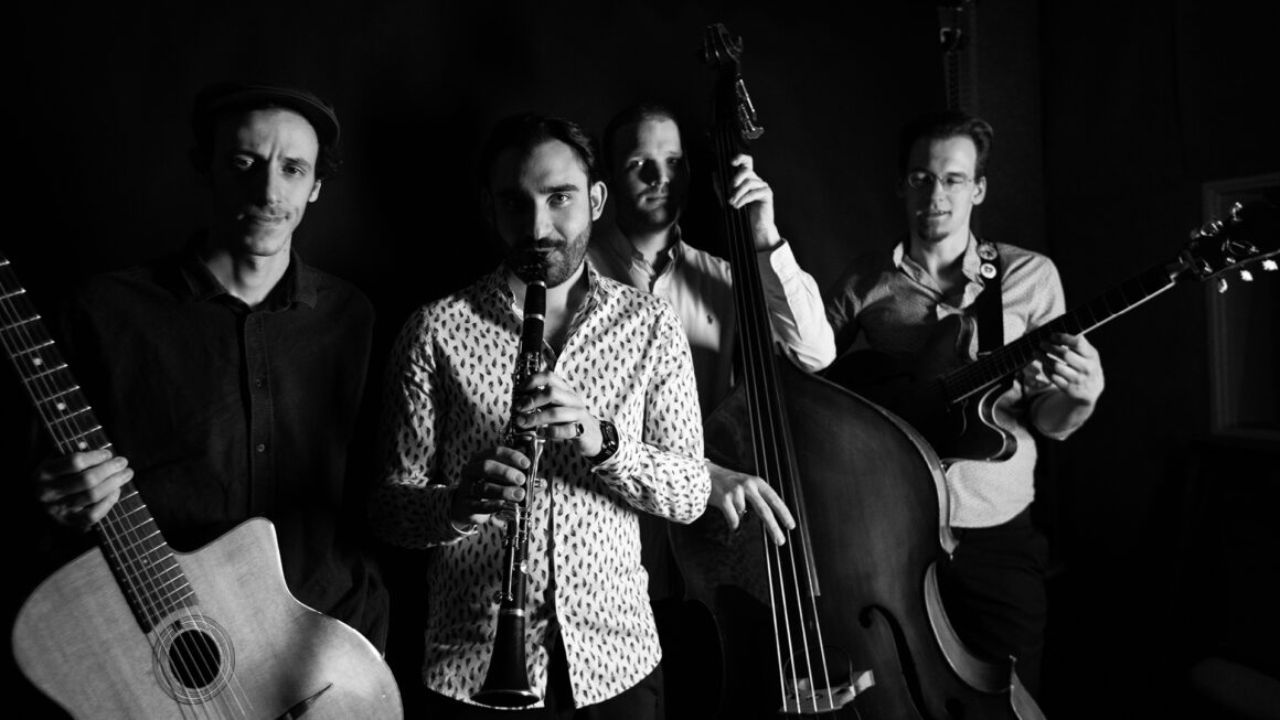 CSÜTÖRTÖKÖN ÚJRA A MITZBEN A VALAMI SWING!