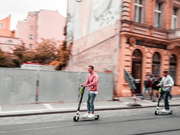 B oldalon innen és túl előadás, Szalai Molli zongoraművész és Budapesti Rollerbike Felvonulás a csütörtöki Nyitányban