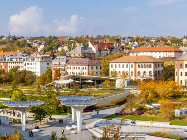 Körúti Színház nyári előadásai és 10. Zenélő Budapest a keddi Intermezzoban