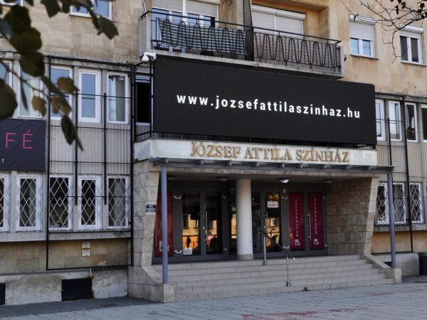 Titi néni zenés mesebarlang 2. kötete,  Őszi könyvújdonságok az Agavé Könyvektől és a József Attila Színház 2026/27-es évada a pénteki Nyitányban