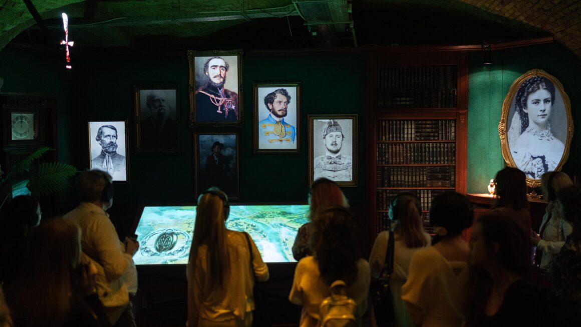 Time Machine Budapest és A szerelem zsoldosai bemutató a szerdai Nyitányban