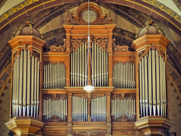 Orgonák éjszakája  a csütörtöki Intermezzoban